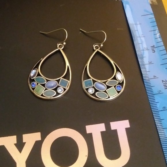 Beautiful Dangle Earrings w Stones ( VIDEO!!! ) - Picture 3 of 3